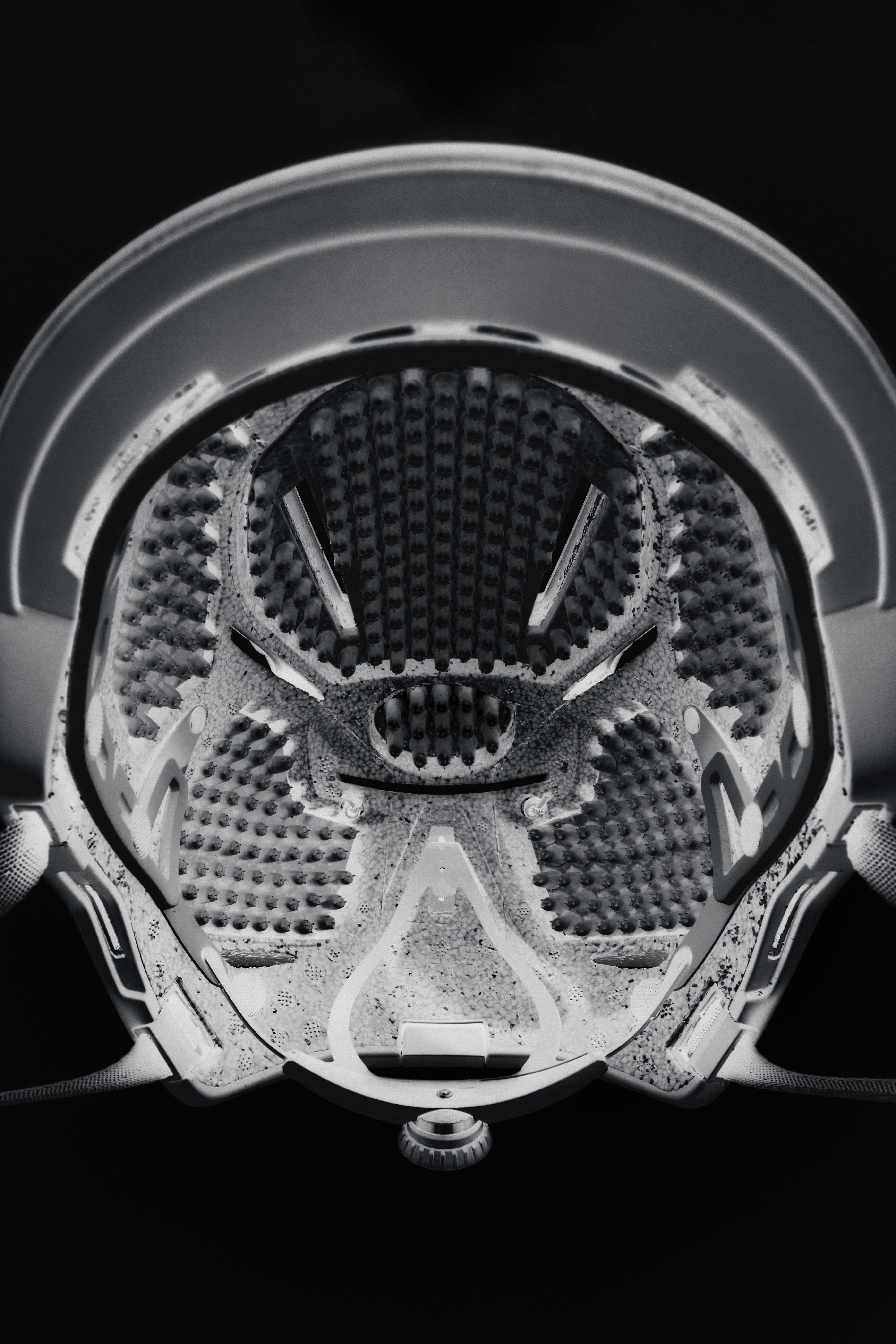 Focused portrait of the AMID technology.